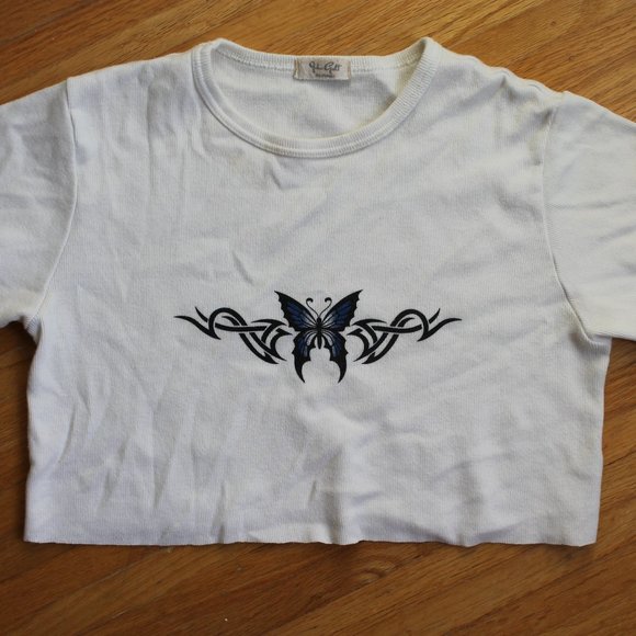 BRANDY MELVILLE Y2K Butterfly Graphic Cropped Shirt - Picture 1 of 4